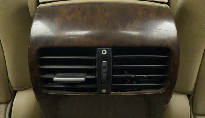 2011 Honda Accord 2.4L I-VTEC MT, Petrol, Manual, 1,03,505 km, Rear AC Vents