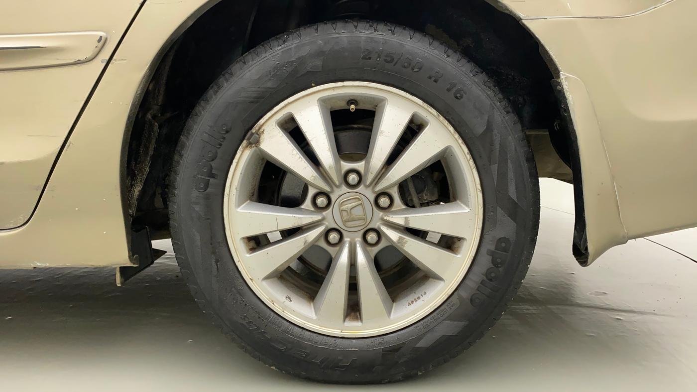 2011 Honda Accord 2.4L I-VTEC MT, Petrol, Manual, 1,03,505 km, Left Rear Wheel
