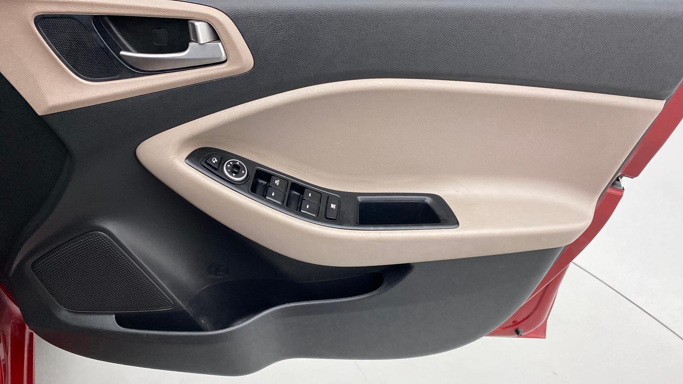 2019 Hyundai Elite i20 1.2  ASTA (O) CVT, Petrol, Automatic, 10,064 km, Driver Side Door Panels Control