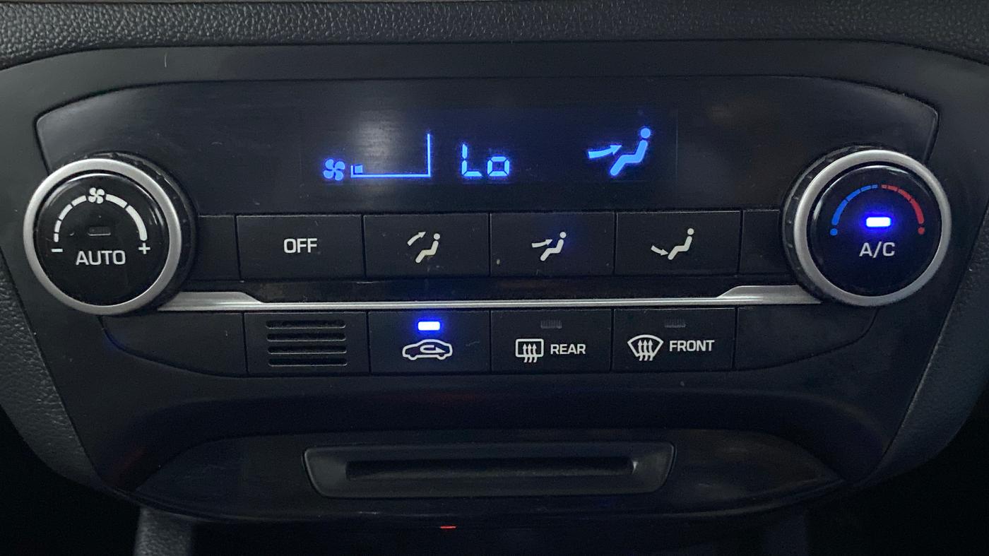 2019 Hyundai Elite i20 1.2  ASTA (O) CVT, Petrol, Automatic, 10,064 km, Automatic Climate Control