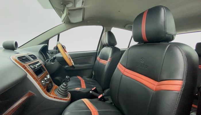 2011 Maruti Ritz VDI, Diesel, Manual, 92,810 km, Right Side Front Door Cabin