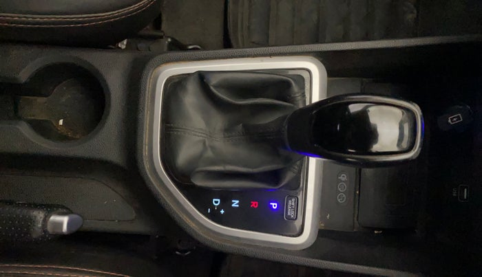 2018 Hyundai Creta SX AT 1.6 PETROL, Petrol, Automatic, 54,238 km, Gear Lever