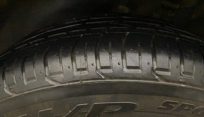 2018 Hyundai Creta SX AT 1.6 PETROL, Petrol, Automatic, 54,238 km, Left Rear Tyre Tread