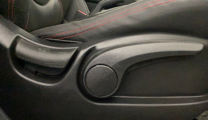 2018 Hyundai Creta SX AT 1.6 PETROL, Petrol, Automatic, 54,238 km, Driver Side Adjustment Panel