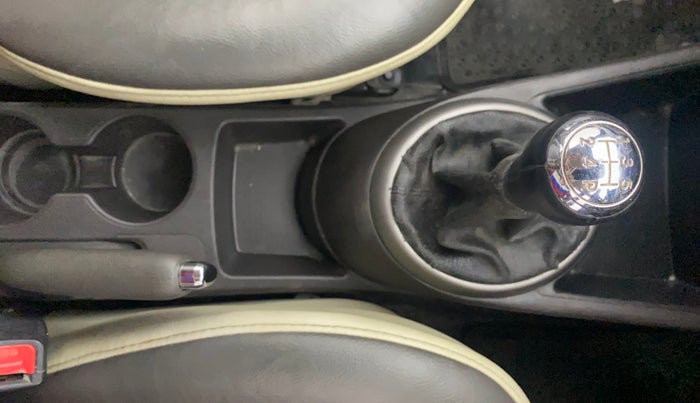 2013 Hyundai i20 SPORTZ 1.2, Petrol, Manual, 49,179 km, Gear Lever