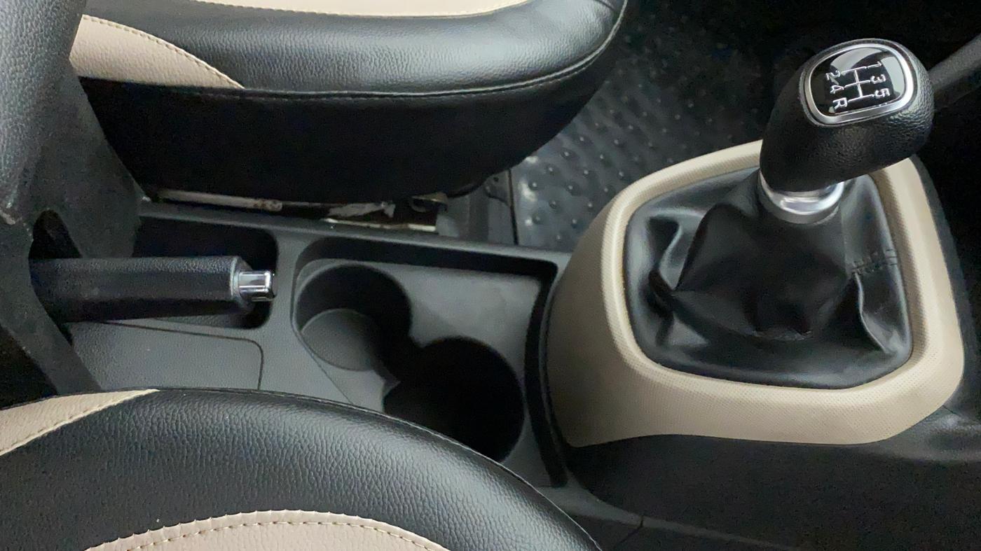 2019 Hyundai Grand i10 SPORTZ 1.2 KAPPA VTVT, Petrol, Manual, 18,042 km, Gear Lever