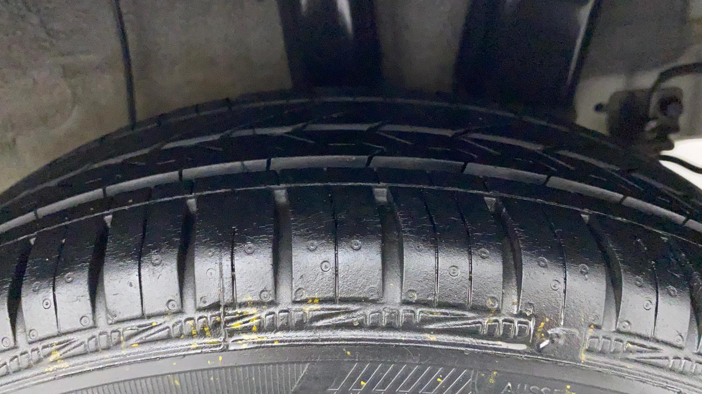 2019 Hyundai Grand i10 SPORTZ 1.2 KAPPA VTVT, Petrol, Manual, 18,042 km, Left Rear Tyre Tread