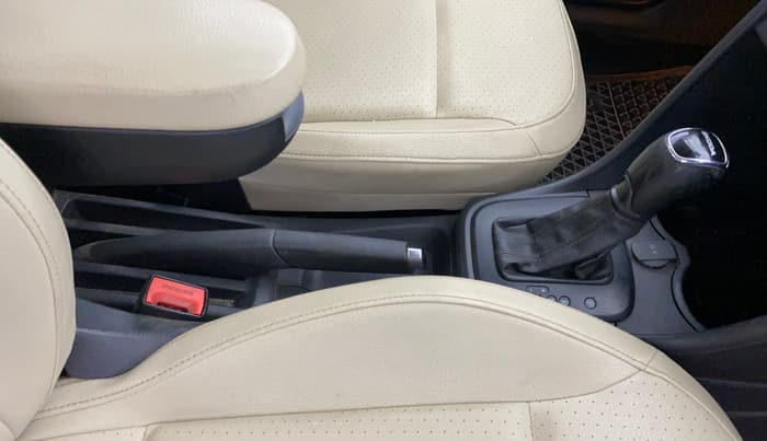 2019 Skoda Rapid STYLE 1.6 MPI AT, Petrol, Automatic, 67,852 km, Gear Lever