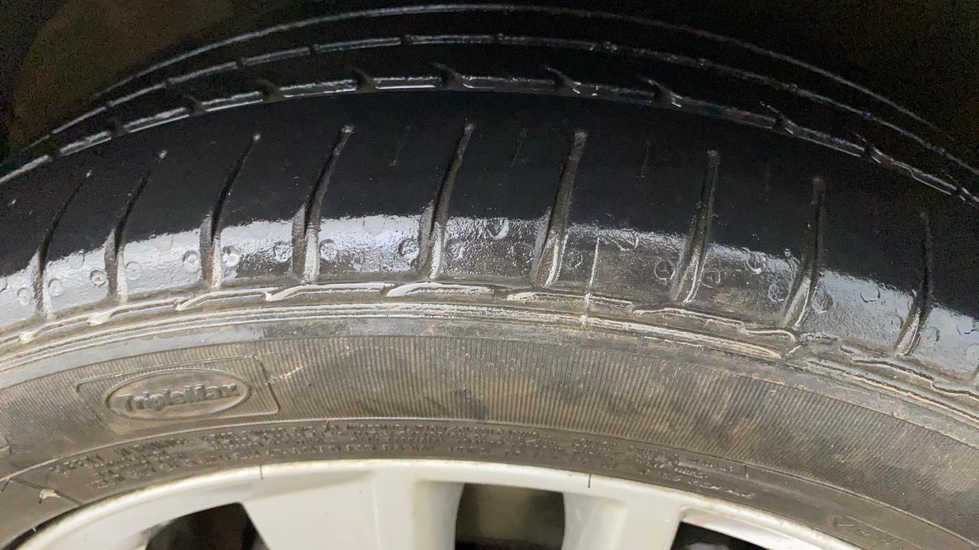 2019 Skoda Rapid STYLE 1.6 MPI AT, Petrol, Automatic, 67,852 km, Right Front Tyre Tread