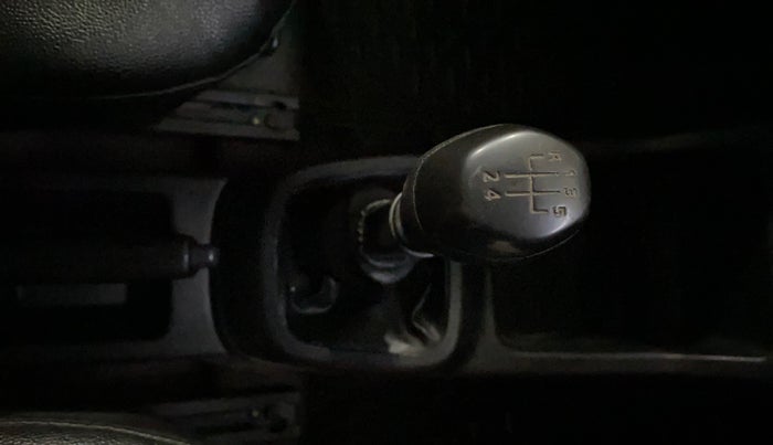 2018 Renault Kwid RXL, Petrol, Manual, 64,220 km, Gear Lever