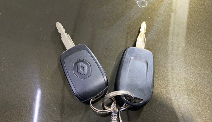 2018 Renault Kwid RXL, Petrol, Manual, 64,220 km, Key Close Up