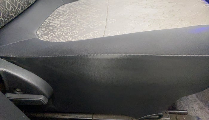 2016 Maruti Alto 800 LXI CNG, CNG, Manual, 65,126 km, Driver Side Adjustment Panel