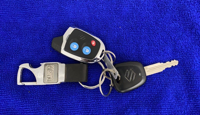 2016 Maruti Alto 800 LXI CNG, CNG, Manual, 65,126 km, Key Close Up