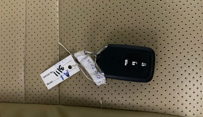 2020 Honda Amaze 1.2L I-VTEC V CVT, Petrol, Automatic, 70,696 km, Key Close Up