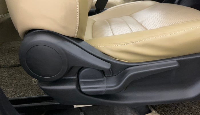 2020 Honda Amaze 1.2L I-VTEC V CVT, Petrol, Automatic, 70,696 km, Driver Side Adjustment Panel