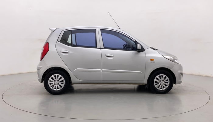 2016 Hyundai i10 SPORTZ 1.1, Petrol, Manual, 85,658 km, Right Side View