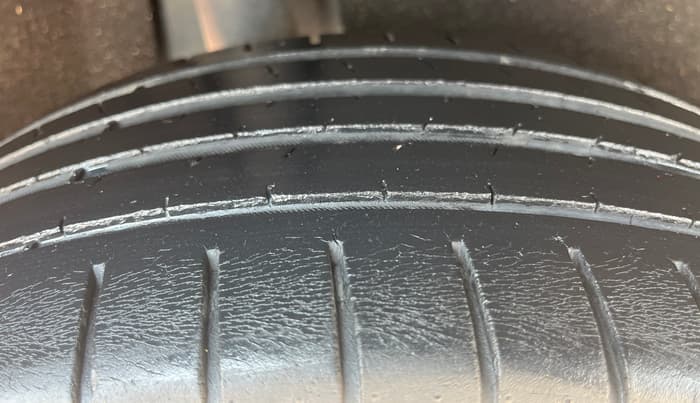 2019 Maruti Baleno ZETA PETROL 1.2, Petrol, Manual, 27,968 km, Right Rear Tyre Tread