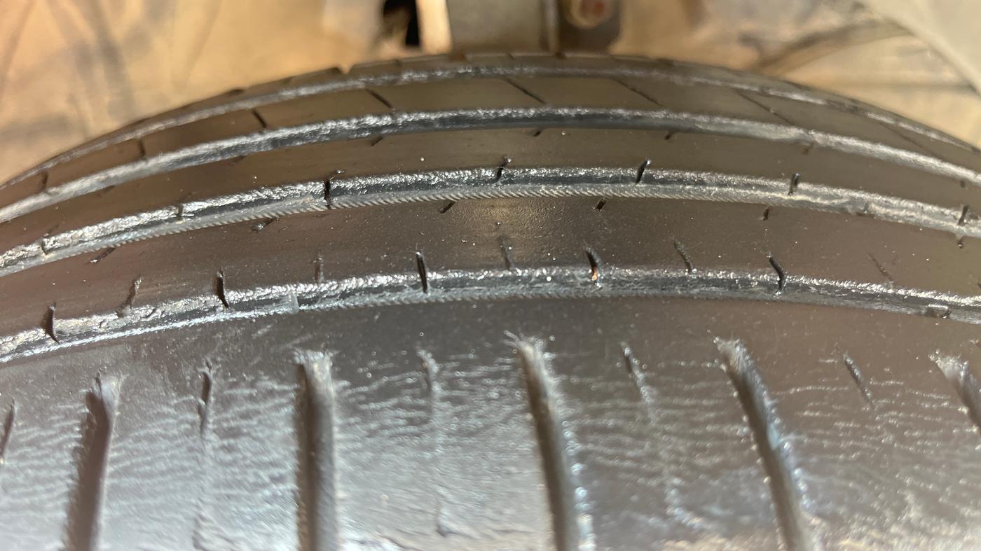 2019 Maruti Baleno ZETA PETROL 1.2, Petrol, Manual, 27,968 km, Right Front Tyre Tread