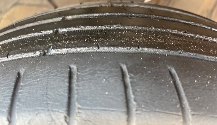 2019 Maruti Baleno ZETA PETROL 1.2, Petrol, Manual, 27,968 km, Left Front Tyre Tread