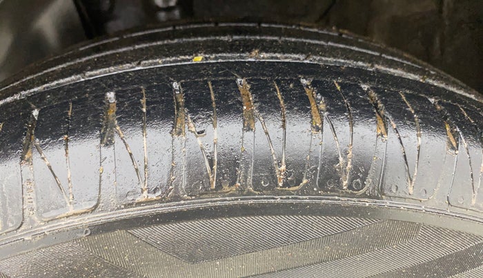 2021 KIA SONET HTX 1.0 IMT, Petrol, Manual, 39,789 km, Left Front Tyre Tread