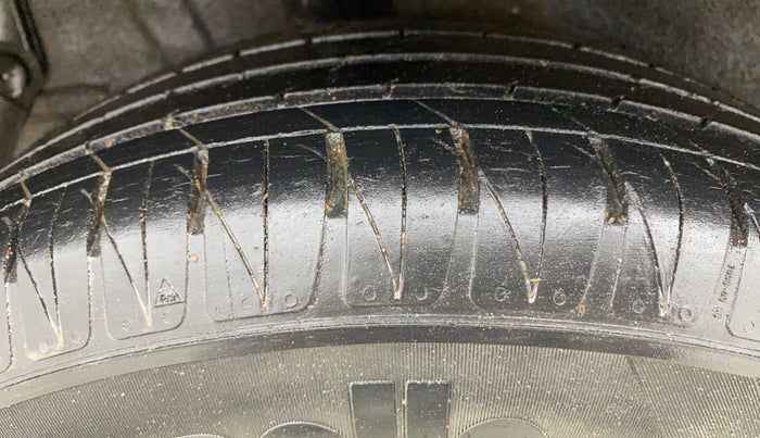2021 KIA SONET HTX 1.0 IMT, Petrol, Manual, 39,789 km, Right Rear Tyre Tread