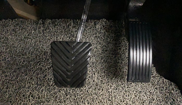 2021 KIA SONET HTX 1.0 IMT, Petrol, Manual, 39,789 km, Pedals