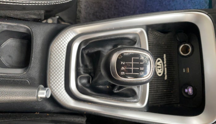 2021 KIA SONET HTX 1.0 IMT, Petrol, Manual, 39,789 km, Gear Lever