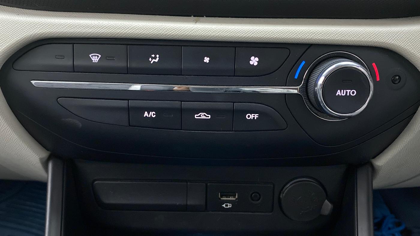 2021 Tata ALTROZ XT I-TURBO PETROL, Petrol, Manual, 12,280 km, Automatic Climate Control
