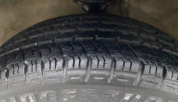 2016 Maruti Alto K10 VXI, Petrol, Manual, 29,089 km, Left Front Tyre Tread