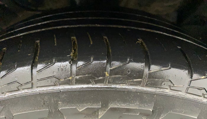 2019 KIA SELTOS GTX PLUS 1.4 PETROL DCT DUAL TONE, Petrol, Automatic, 70,843 km, Right Front Tyre Tread