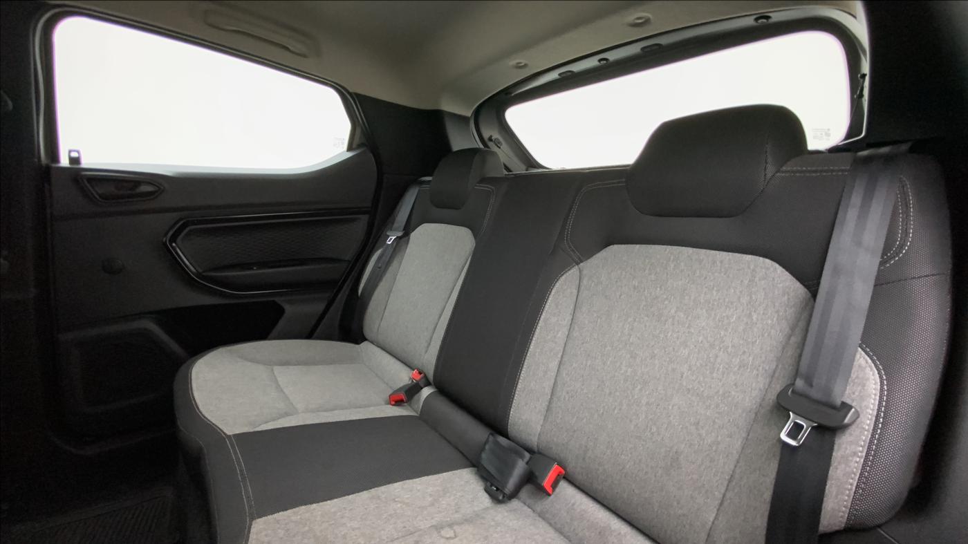 2021 Renault Kiger RXL EASY R 1.0 L, Petrol, Automatic, 9,851 km, Right Side Rear Door Cabin