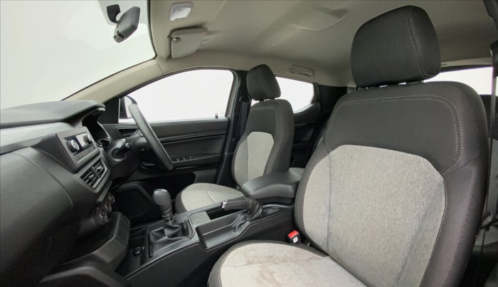 2021 Renault Kiger RXL EASY R 1.0 L, Petrol, Automatic, 9,851 km, Right Side Front Door Cabin