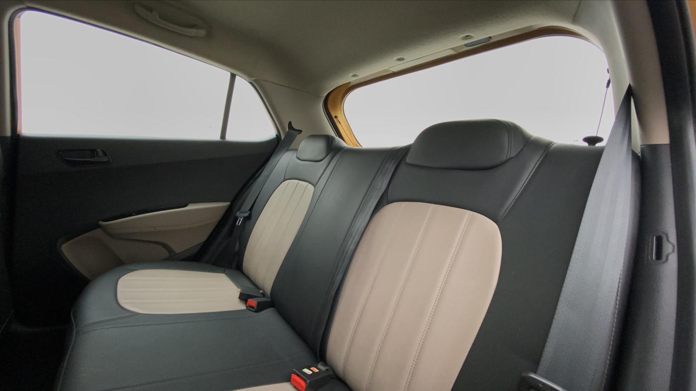 2014 Hyundai Grand i10 MAGNA 1.2 VTVT, Petrol, Manual, 68,182 km, Right Side Rear Door Cabin
