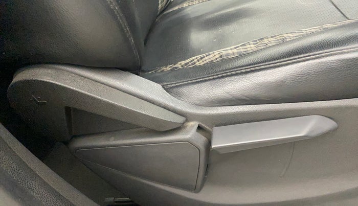 2013 Ford Ecosport TITANIUM 1.0L ECOBOOST, Petrol, Manual, 80,090 km, Driver Side Adjustment Panel