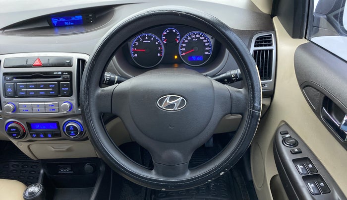 2013 Hyundai i20 MAGNA 1.2, Petrol, Manual, 57,125 km, Steering Wheel Close Up