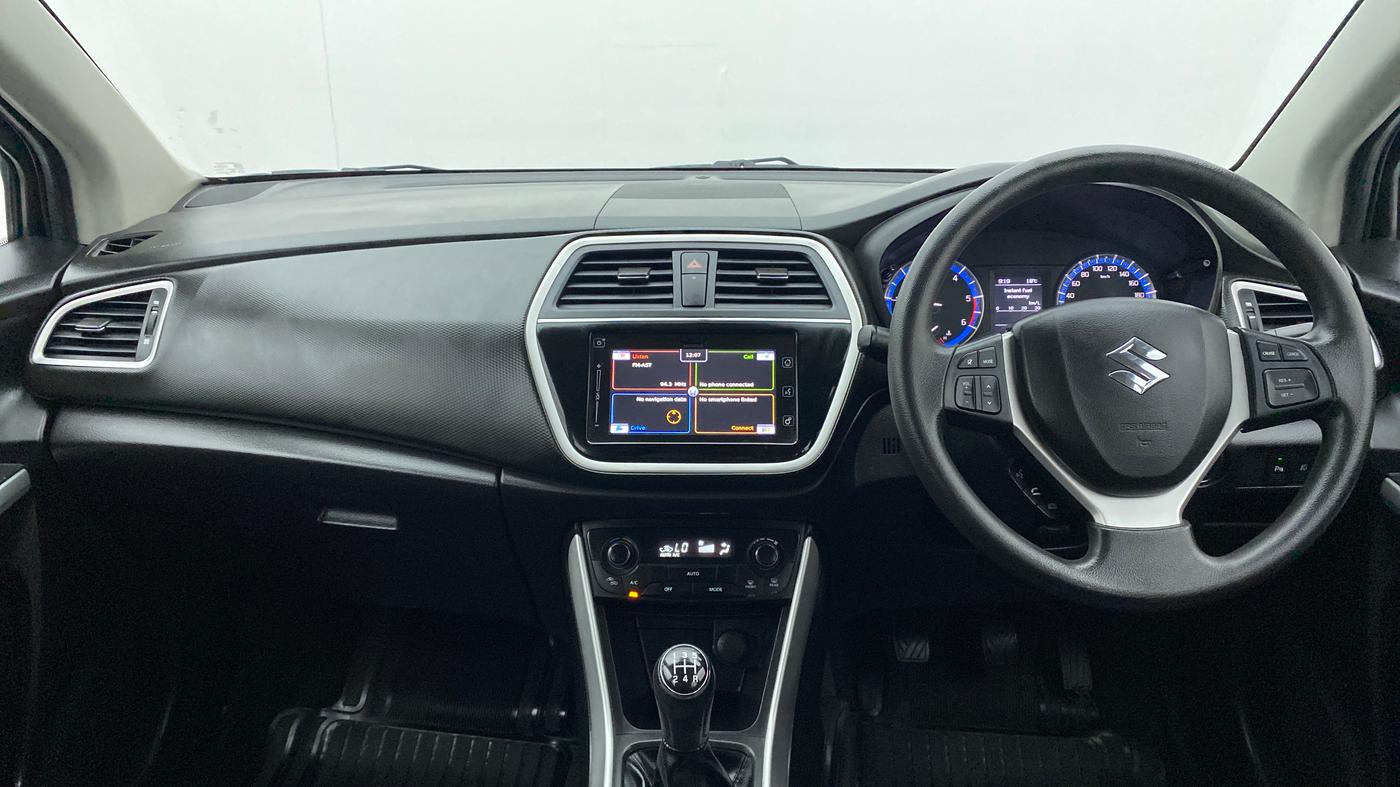 2015 Maruti S Cross ZETA 1.3, Diesel, Manual, 35,855 km, Dashboard