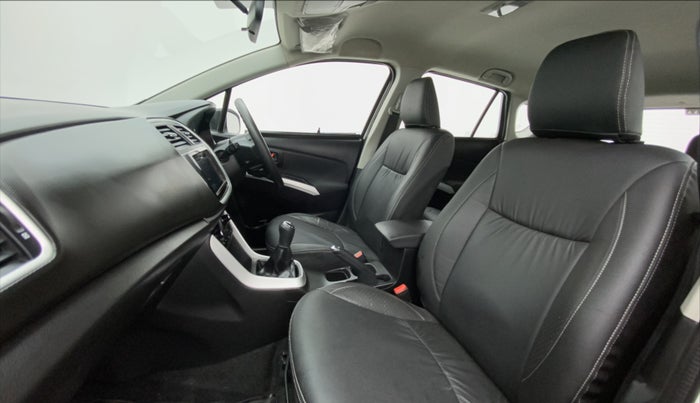 2015 Maruti S Cross ZETA 1.3, Diesel, Manual, 35,855 km, Right Side Front Door Cabin