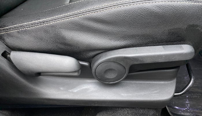 2015 Maruti S Cross ZETA 1.3, Diesel, Manual, 35,855 km, Driver Side Adjustment Panel