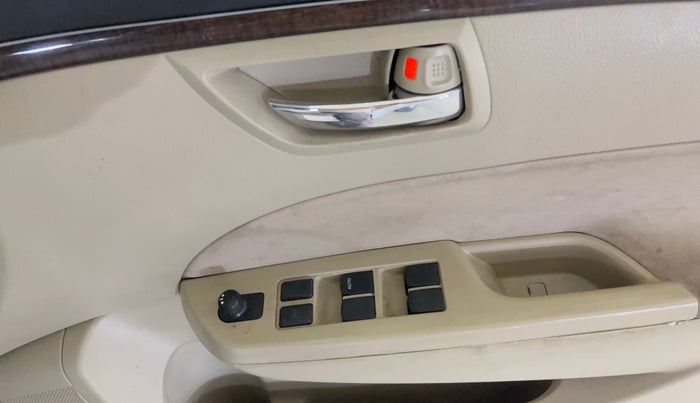 2014 Maruti Swift Dzire VXI, Petrol, Manual, 49,302 km, Driver Side Door Panels Control