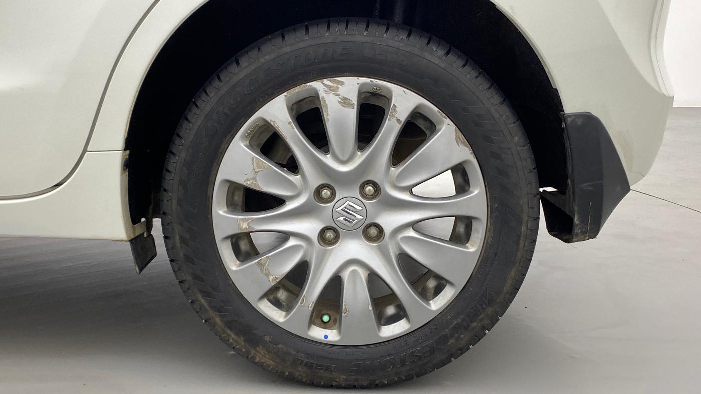 2016 Maruti Baleno ZETA DIESEL 1.3, Diesel, Manual, 60,644 km, Left Rear Wheel
