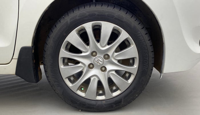 2016 Maruti Baleno ZETA DIESEL 1.3, Diesel, Manual, 60,644 km, Right Front Wheel