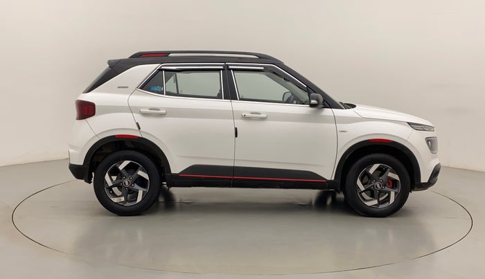 2020 Hyundai VENUE SX 1.0 TURBO IMT DUAL TONE SPORT, Petrol, Manual, 30,801 km, Right Side View