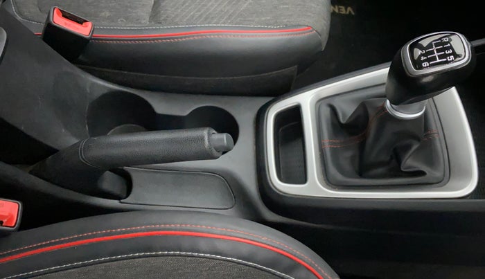 2020 Hyundai VENUE SX 1.0 TURBO IMT DUAL TONE SPORT, Petrol, Manual, 30,801 km, Gear Lever