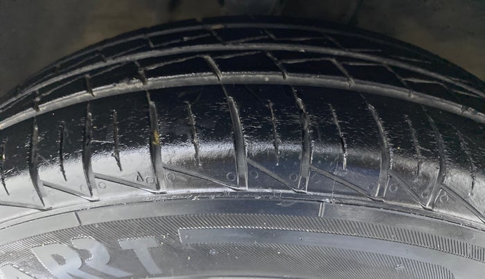 2020 Maruti Alto LXI, Petrol, Manual, 12,189 km, Right Front Tyre Tread