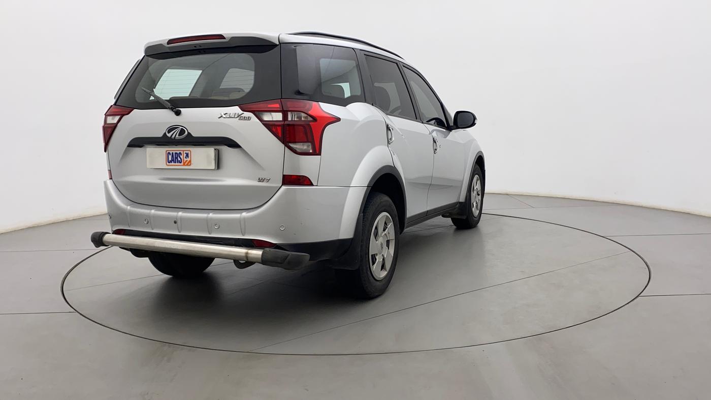 2020 Mahindra XUV500 W7, Diesel, Manual, 66,840 km, Right Back Diagonal