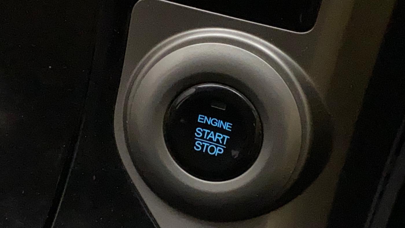 2020 Mahindra XUV500 W7, Diesel, Manual, 66,840 km, Keyless Start/ Stop Button