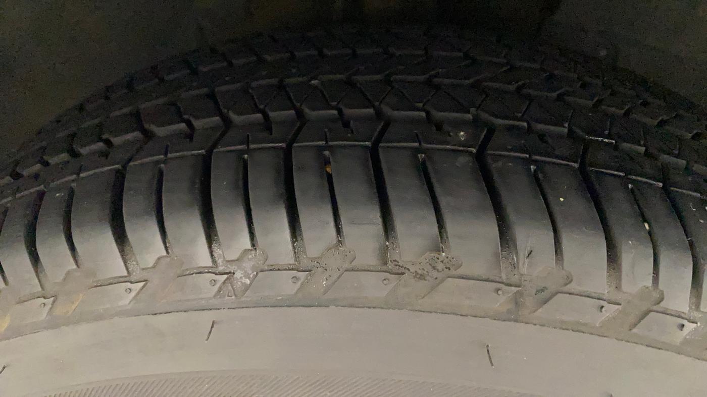 2020 Mahindra XUV500 W7, Diesel, Manual, 66,840 km, Right Front Tyre Tread