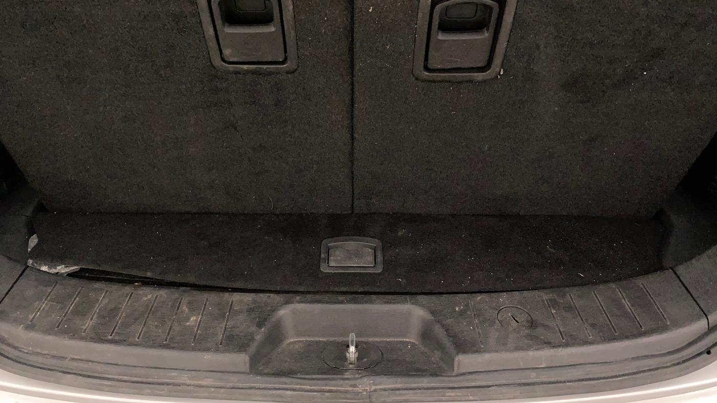 2020 Mahindra XUV500 W7, Diesel, Manual, 66,840 km, Boot Inside