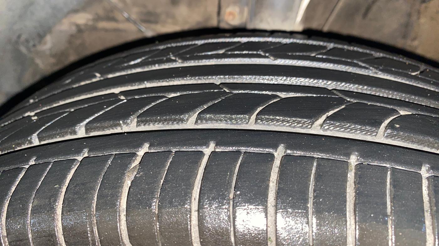 2019 Maruti Ertiga ZXI SHVS, Petrol, Manual, 59,693 km, Left Front Tyre Tread