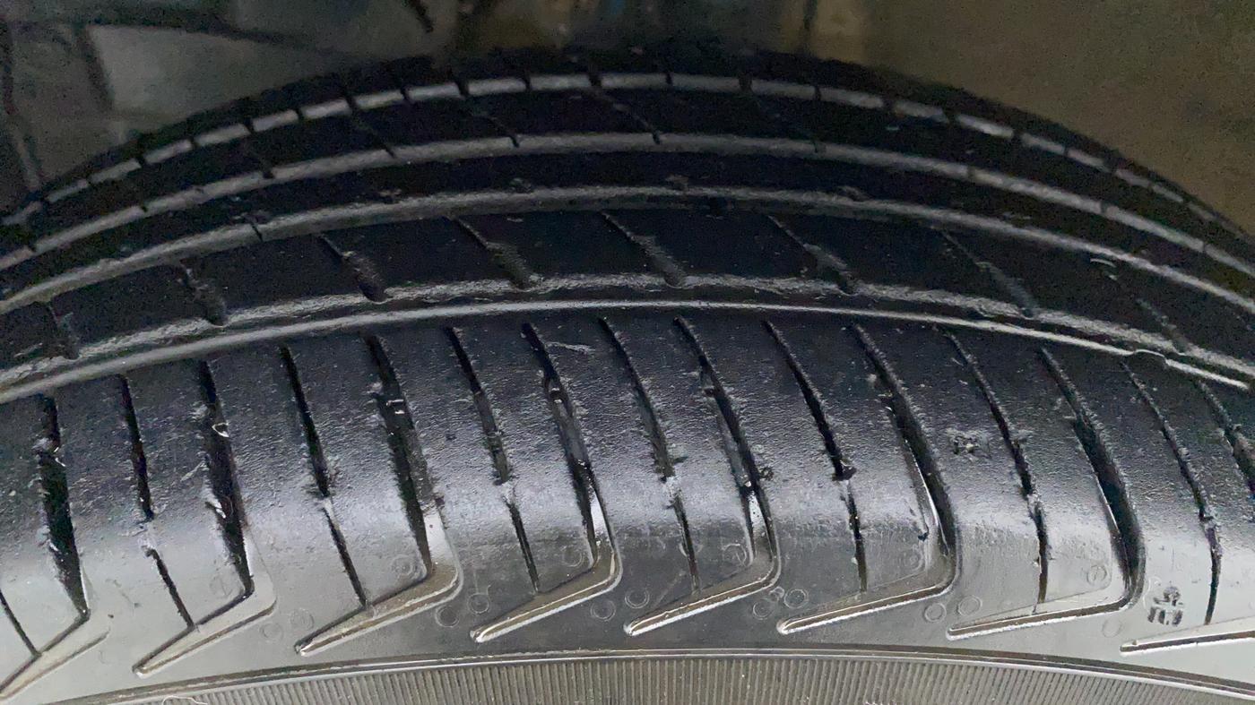 2020 Maruti New Wagon-R LXI CNG 1.0 L, CNG, Manual, 13,790 km, Right Front Tyre Tread